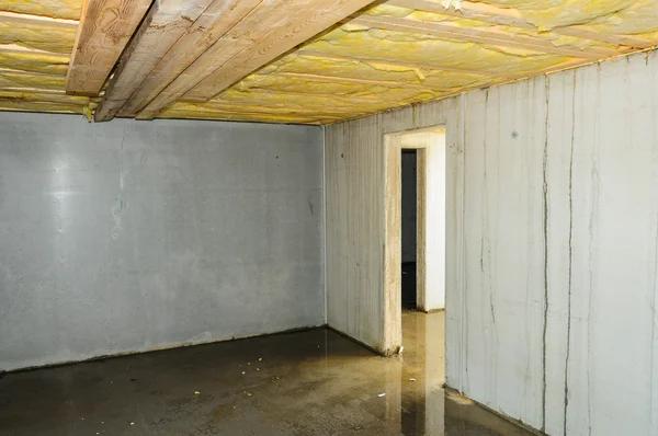 Finding Reliable Contractors for Crawl Space Vapor Barriers